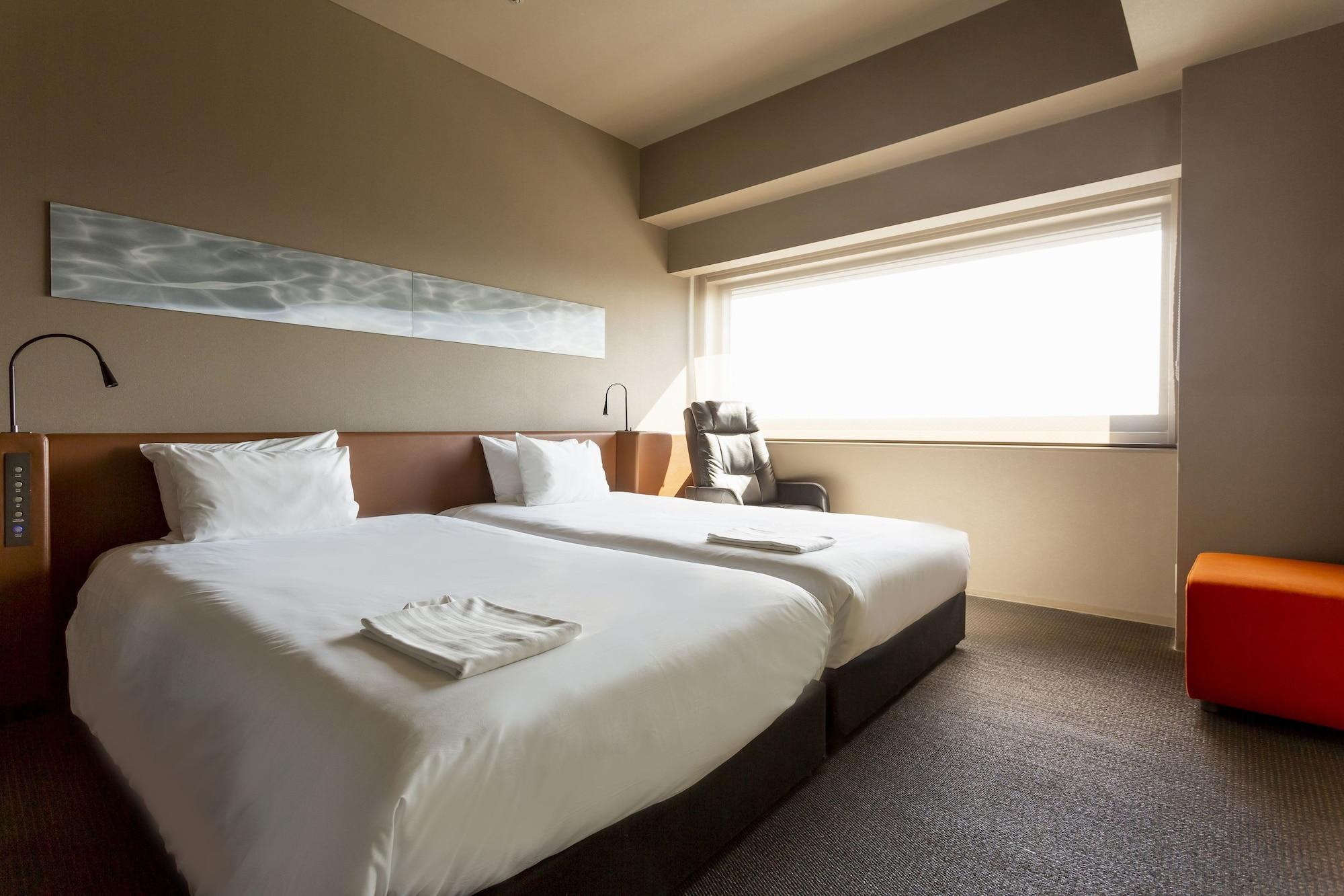 Remm Shin-Osaka Hotell Exteriör bild