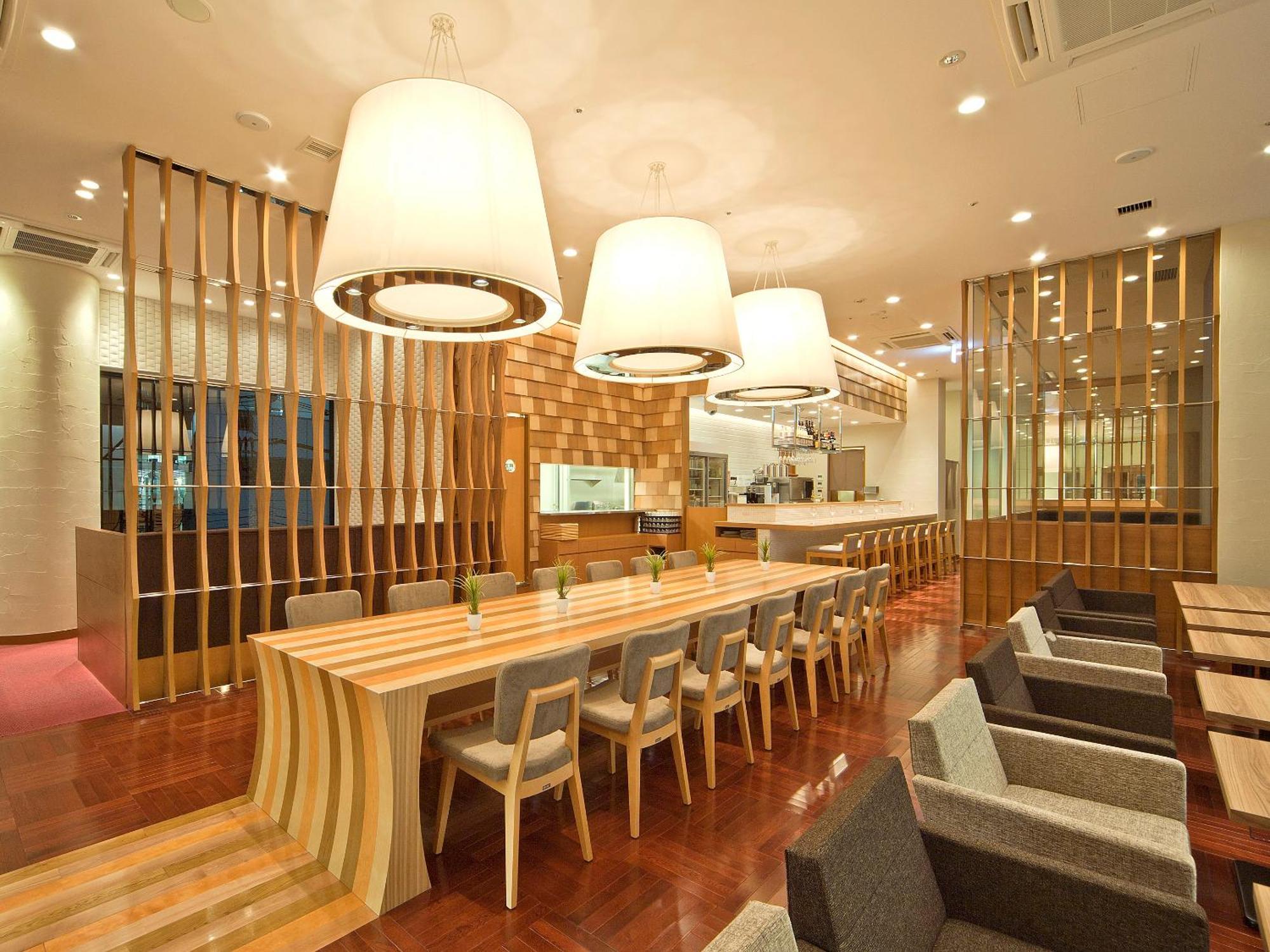 Remm Shin-Osaka Hotell Exteriör bild