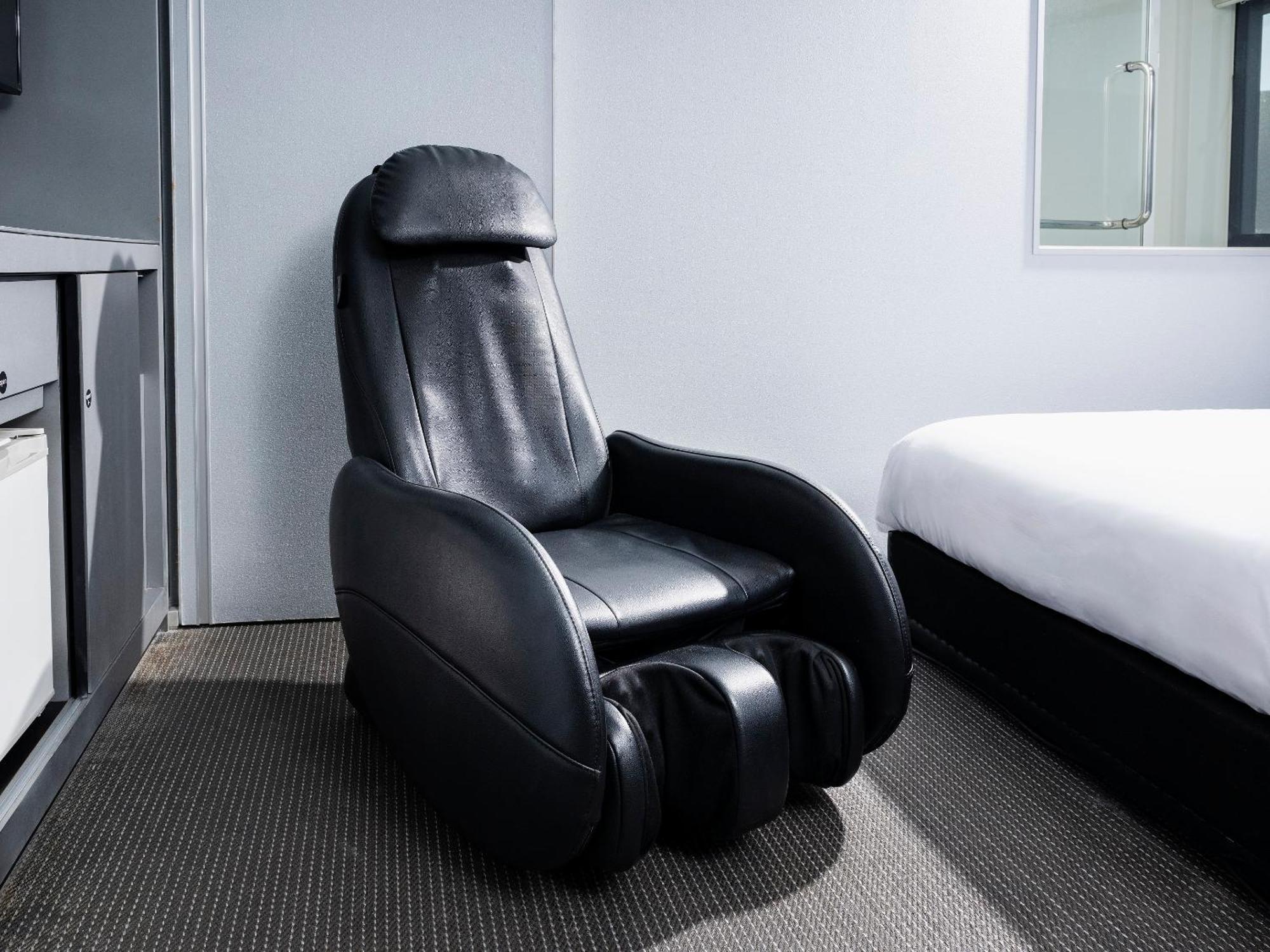Remm Shin-Osaka Hotell Exteriör bild