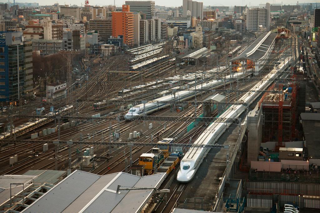 Remm Shin-Osaka Hotell Exteriör bild
